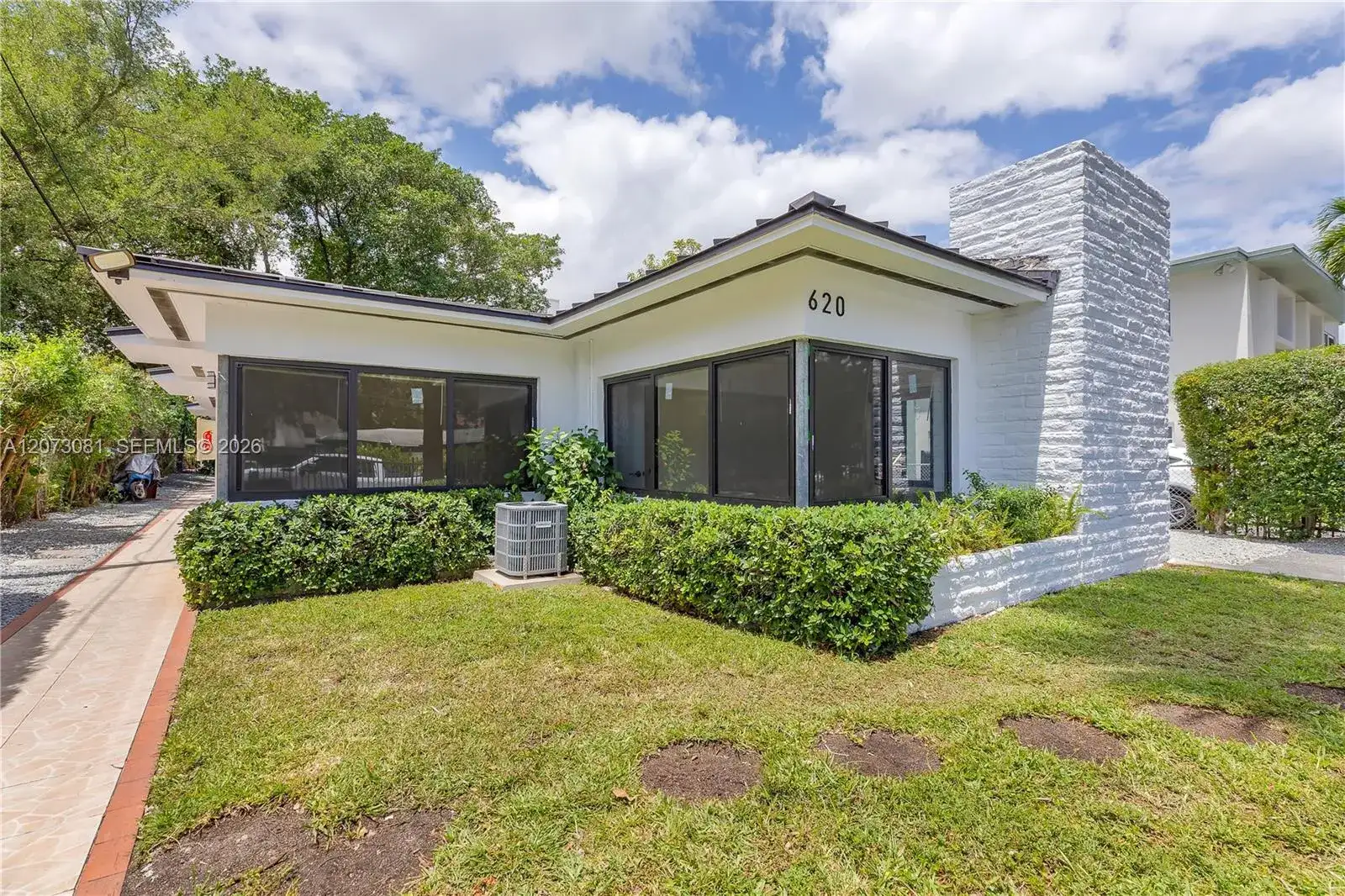 620 SW 6th Ave, Miami FL 33130 photo 3