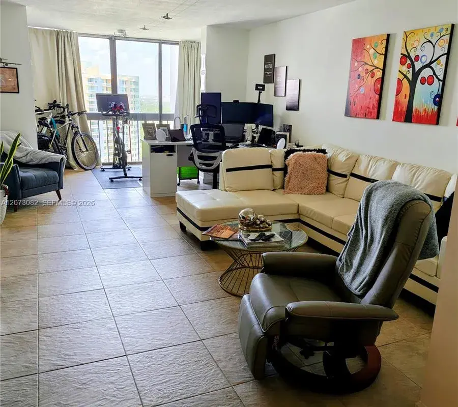 2333 Brickell Ave # 2814, Miami FL 33129