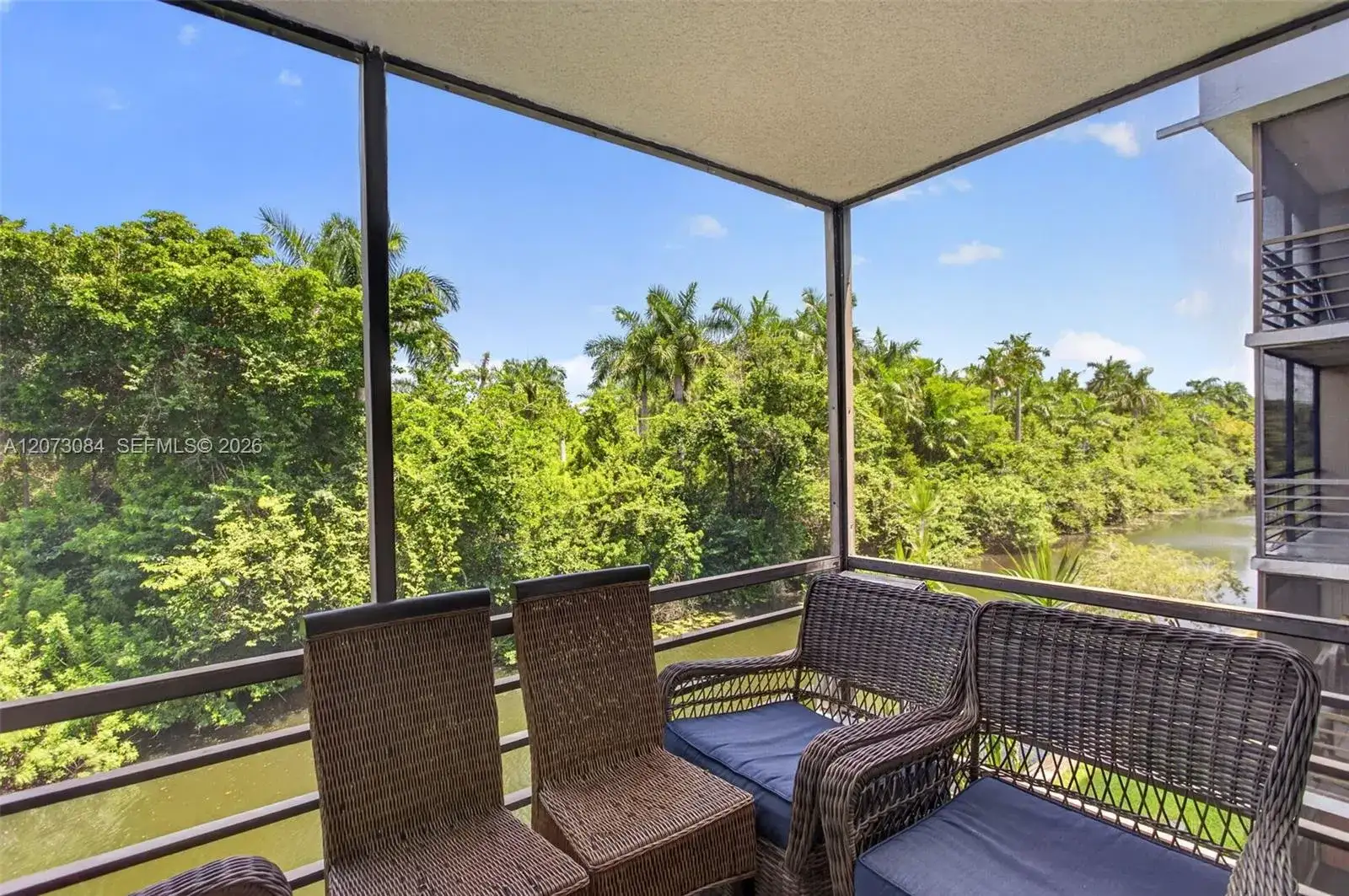 106 Royal Park Dr # 3D, Oakland Park FL 33309 photo 2