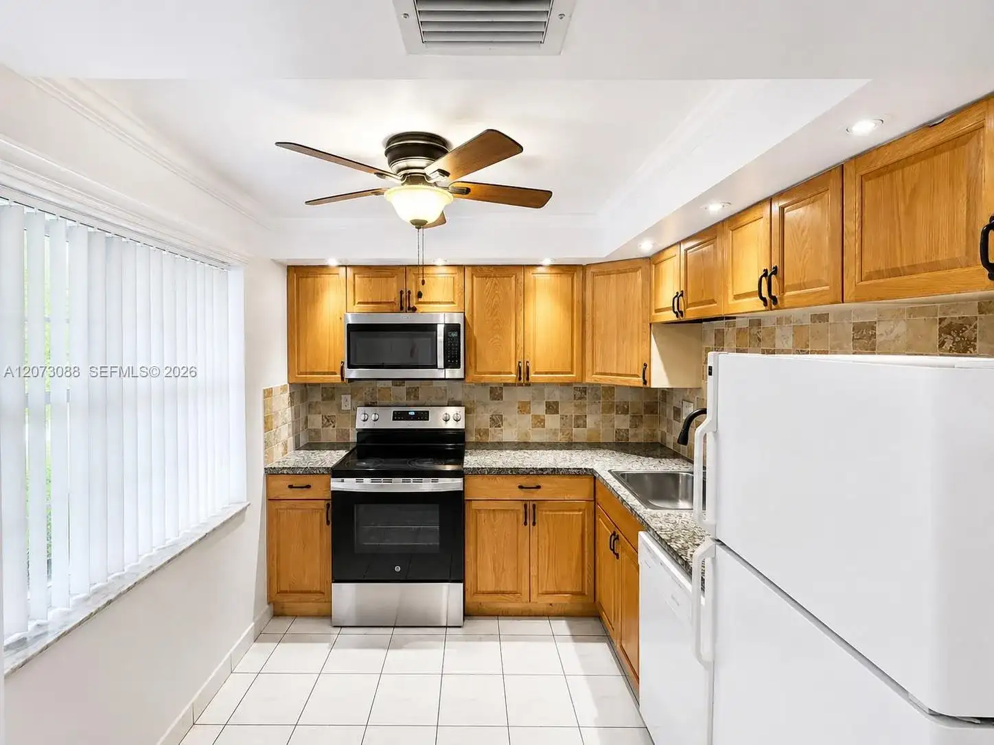 3141 NW 47th Ter # 324, Lauderdale Lakes FL 33319 photo 2
