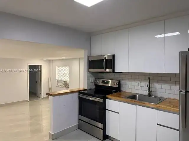 42 SE 10th Ter # 3, Dania Beach FL 33004 photo 5