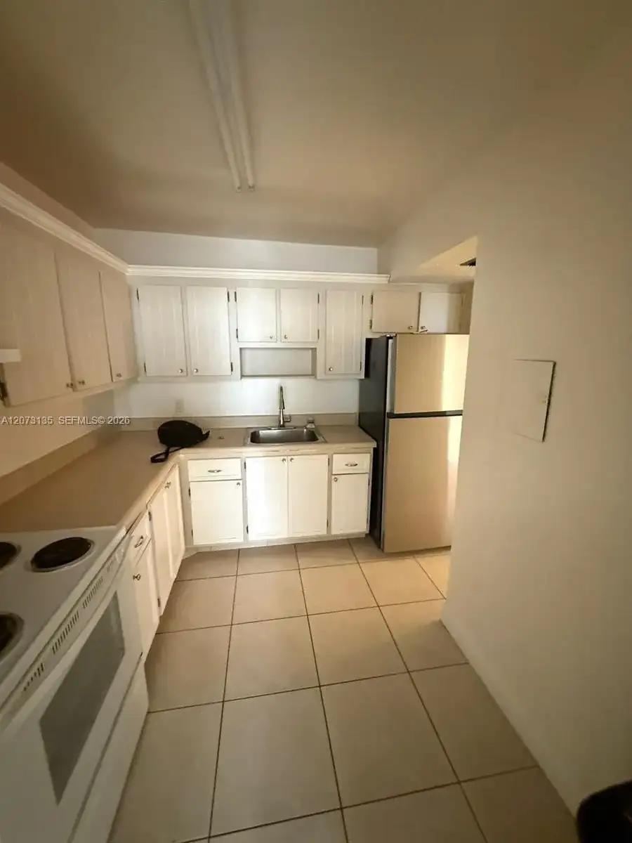 2025 NE 164th St # 801, North Miami Beach FL 33162 photo 5