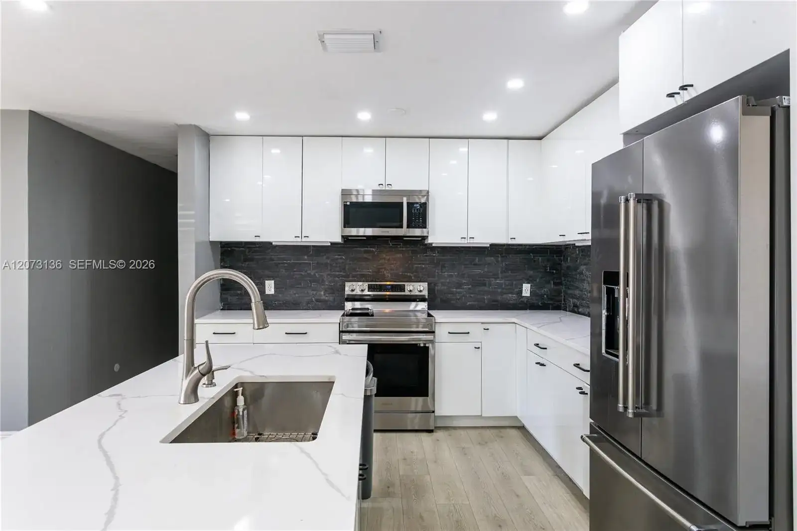 1725 NW 10th Ave, Fort Lauderdale FL 33311 photo 5
