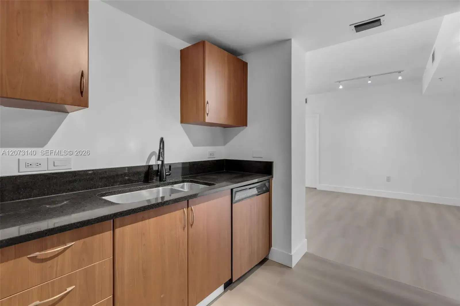 18800 NE 29th Ave, Aventura FL 33180 photo 3