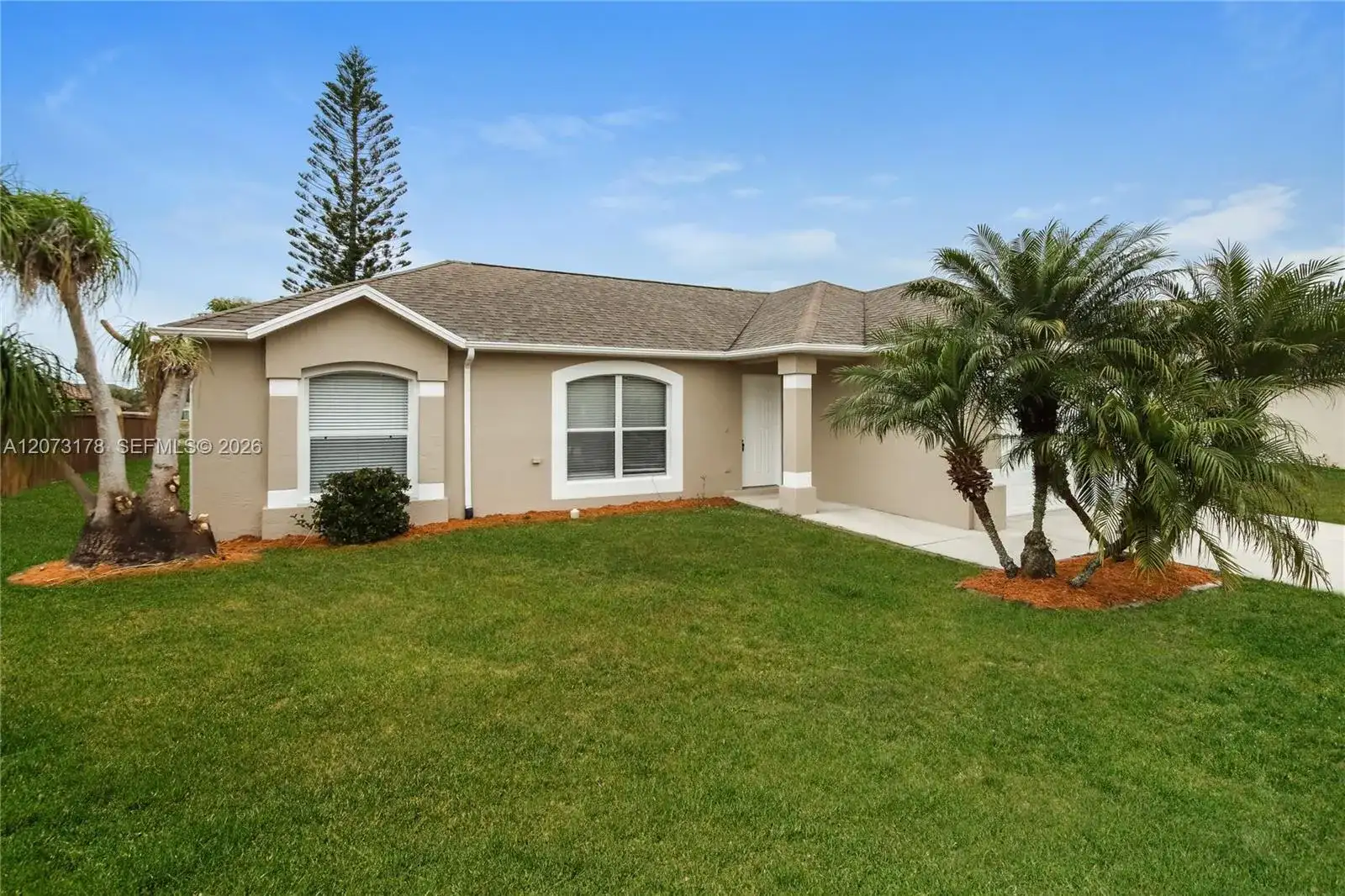 371 SW Feldman Ave, Port St. Lucie FL 34953 photo 2