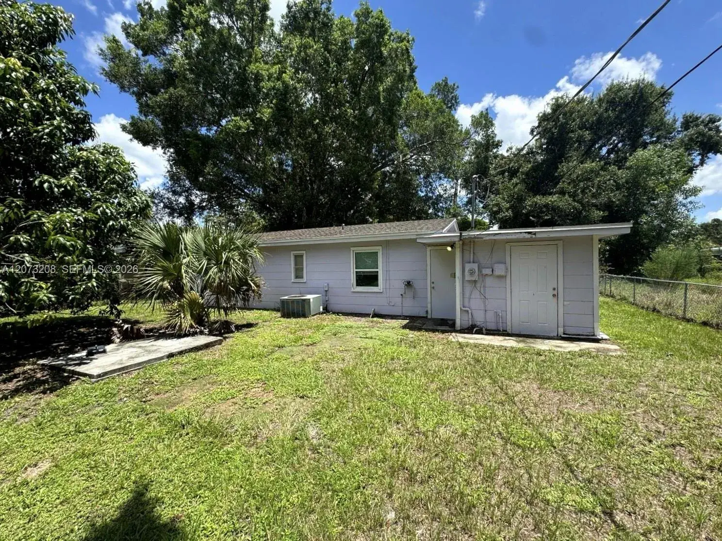 346 Muskegon Ave, Fort Myers FL 33905