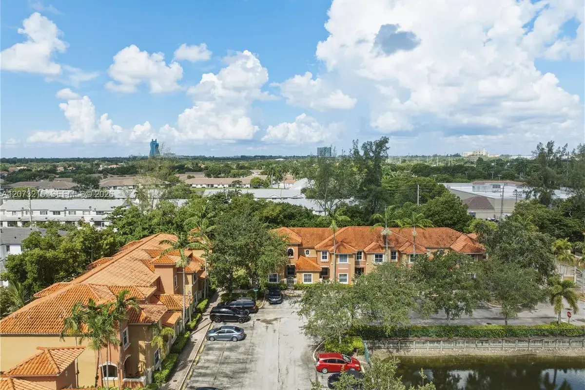4965 W White Mangrove Way W # 1, Dania Beach FL 33312