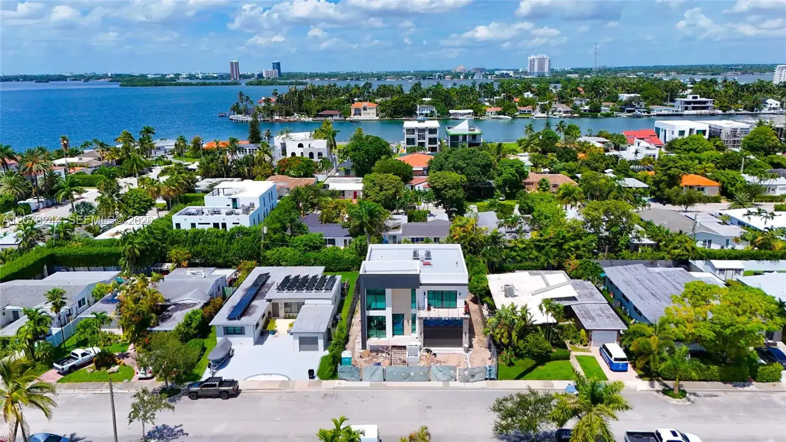 7516 Bounty Ave, North Bay Village FL 33141 photo 4