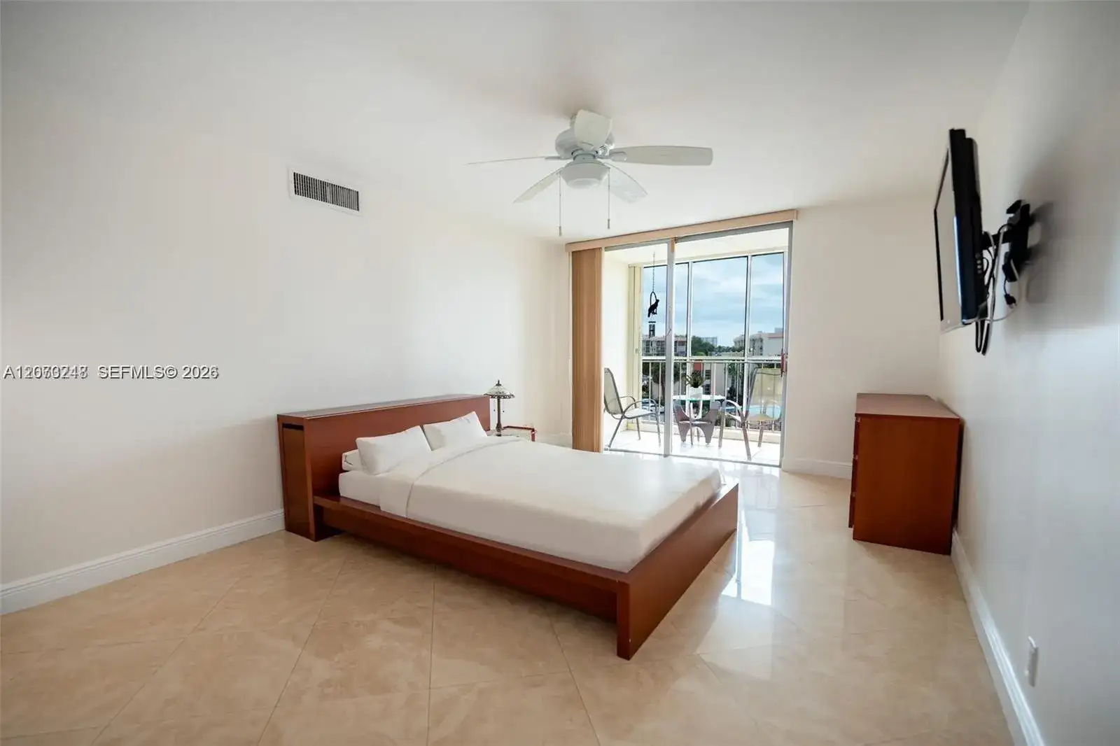 2000 Atlantic Shores Blvd # 420, Hallandale Beach FL 33009 photo 5