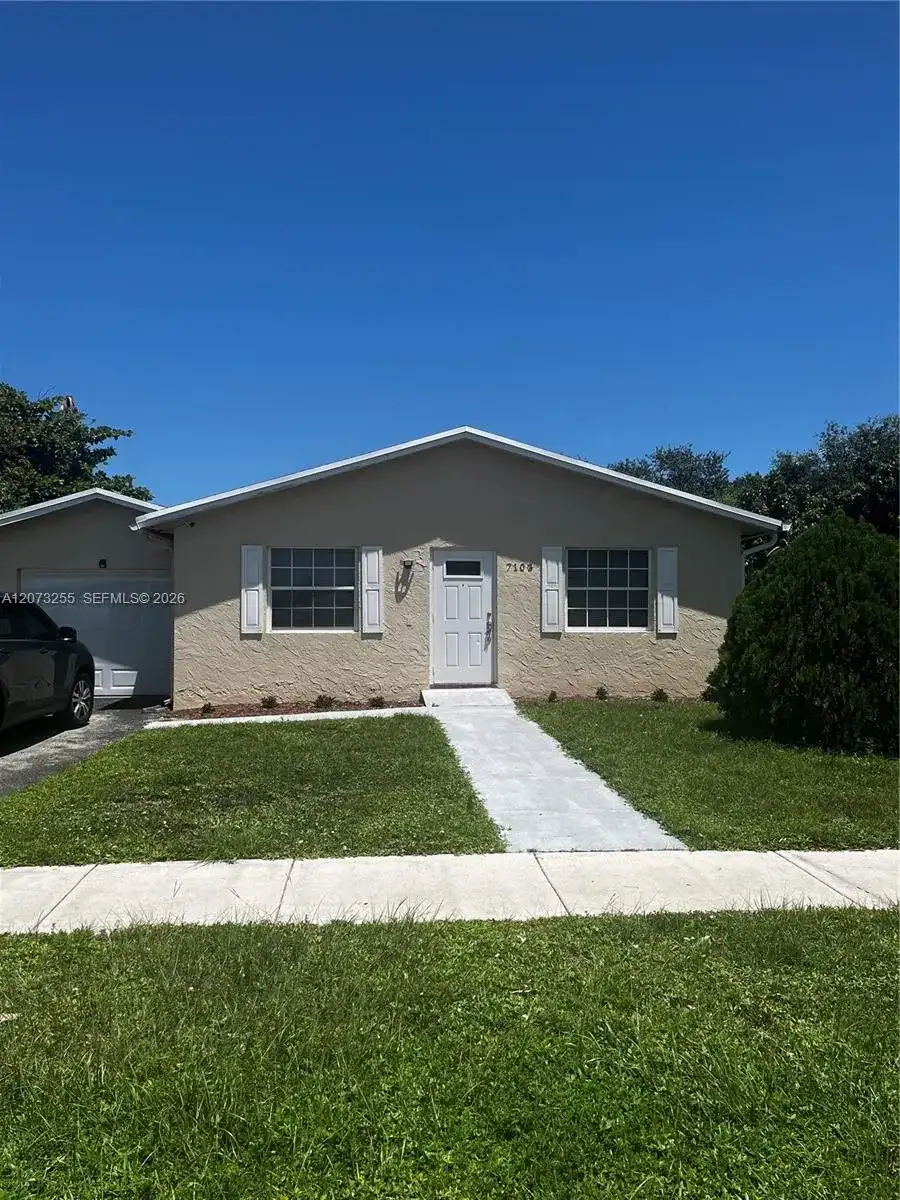 7103 SW 3rd Ct, North Lauderdale FL 33068
