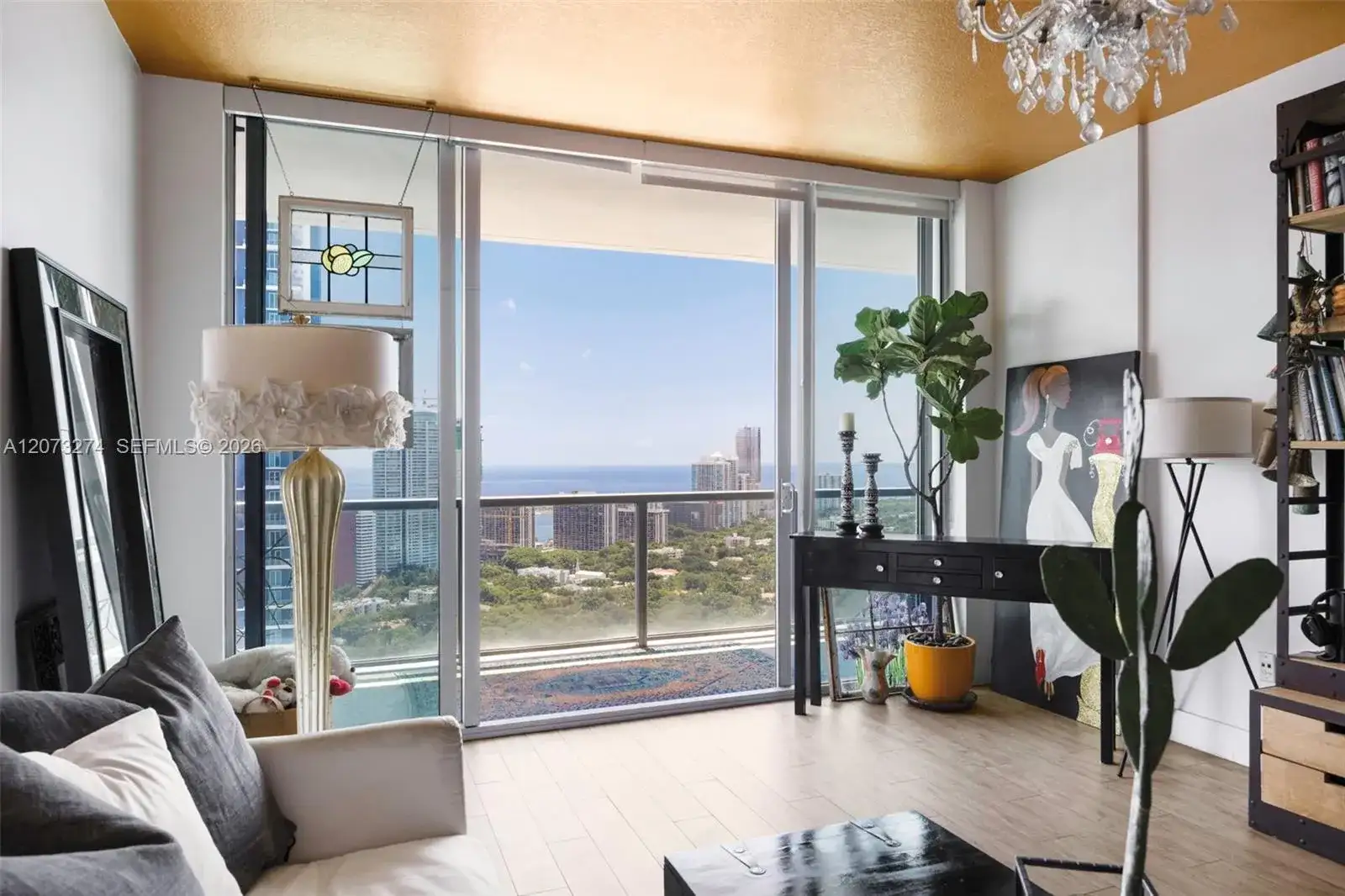 79 SW 12th St, Miami FL 33130 photo 2