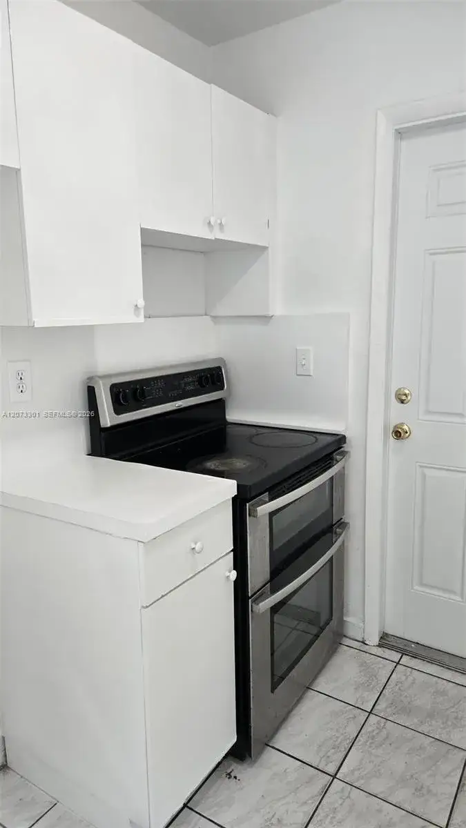 1345 NW 28th St # 1, Miami FL 33142