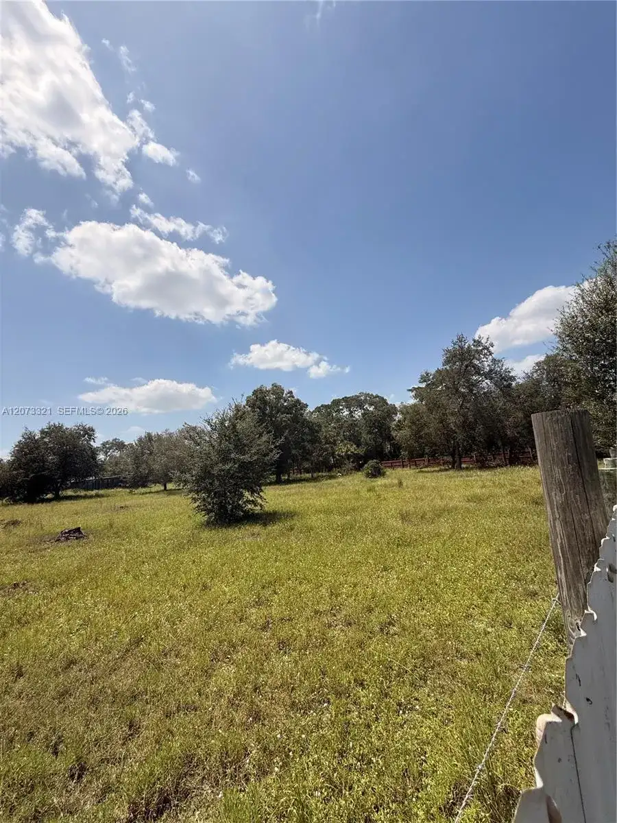 860 S Jasmine St, Clewiston FL 33440 photo 2