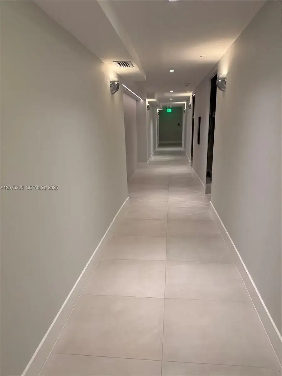 2457 Collins Ave # 1405, Miami Beach FL 33140 photo 3