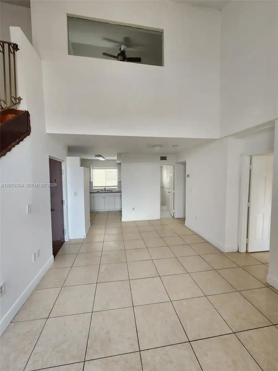 2770 W 61st Pl # 202, Hialeah FL 33016 photo 4