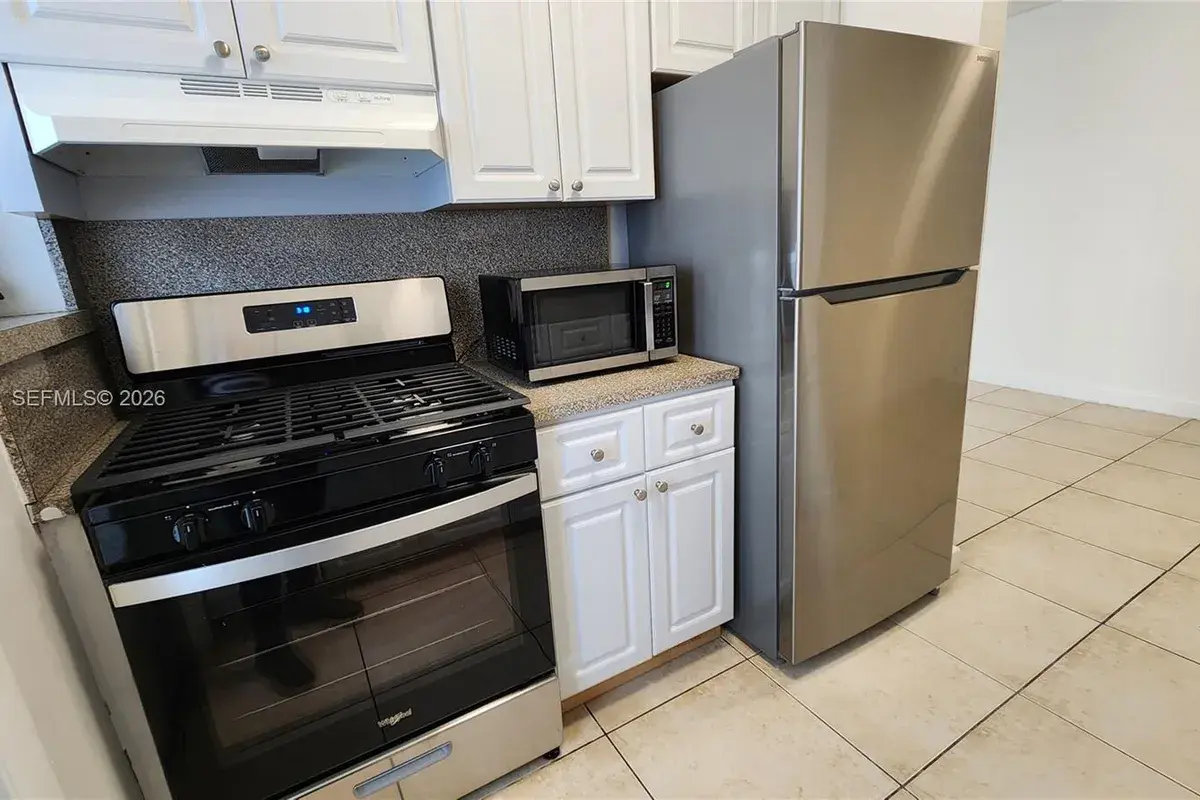 1231 Pennsylvania Ave # 10, Miami Beach FL 33139