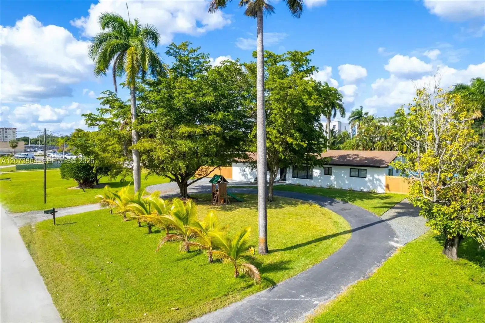 535 N Biscayne River Dr, Miami FL 33169 photo 5