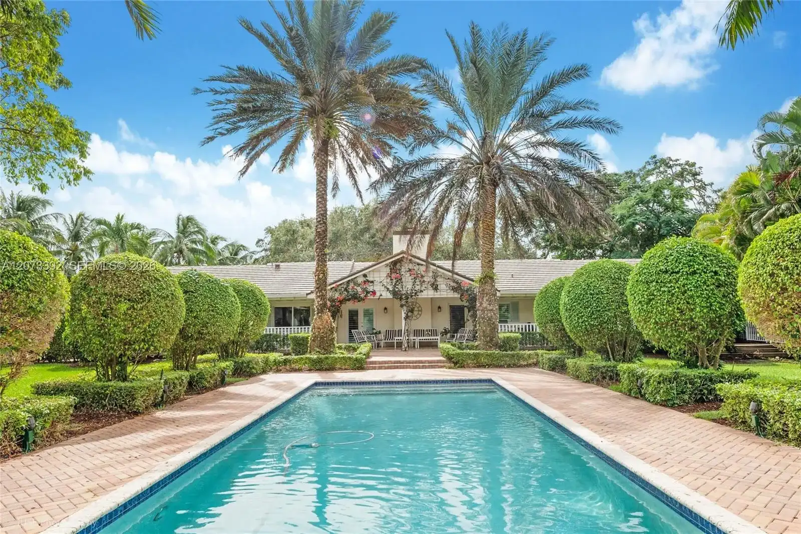 7345 SW 152nd St, Palmetto Bay FL 33157