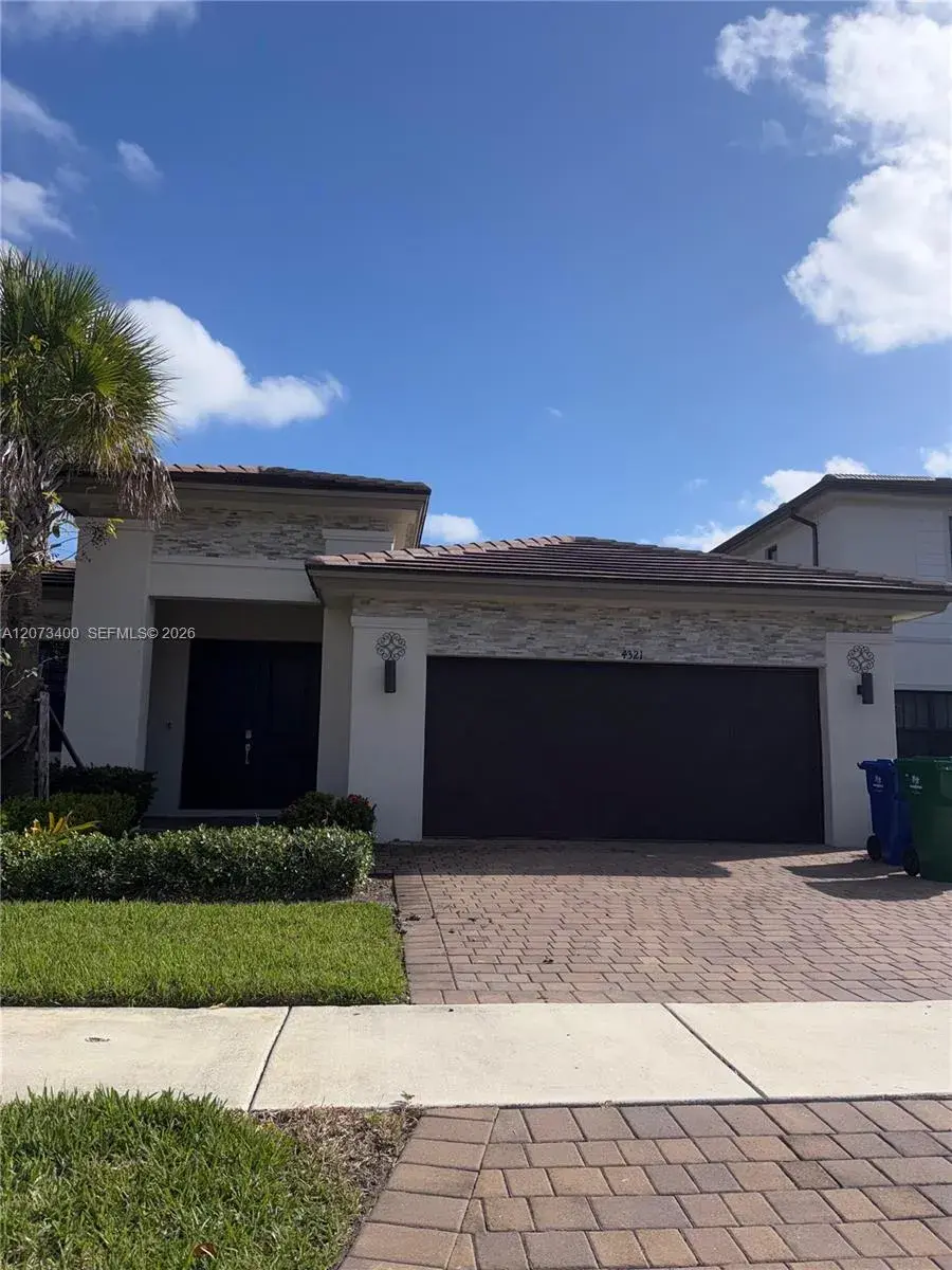 4321 SW 173rd Ave, Miramar FL 33029