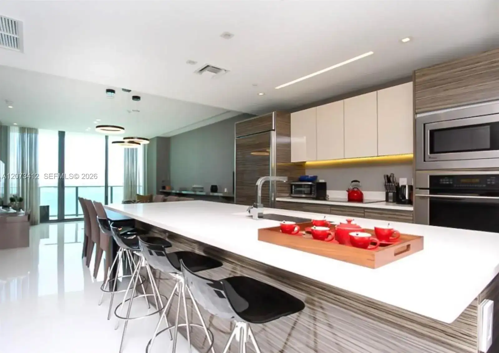 460 NE 28th St # 2903, Miami FL 33137 photo 4