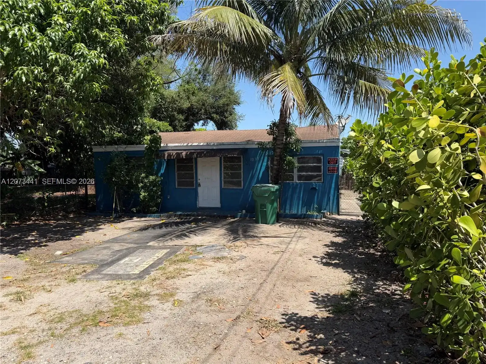3035 NW 55th St, Miami FL 33142