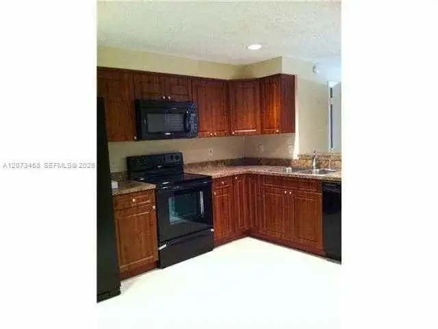 1621 Barcelona Way # 32, Weston FL 33327 photo 2