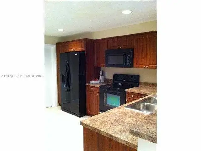 1621 Barcelona Way # 32, Weston FL 33327 photo 3