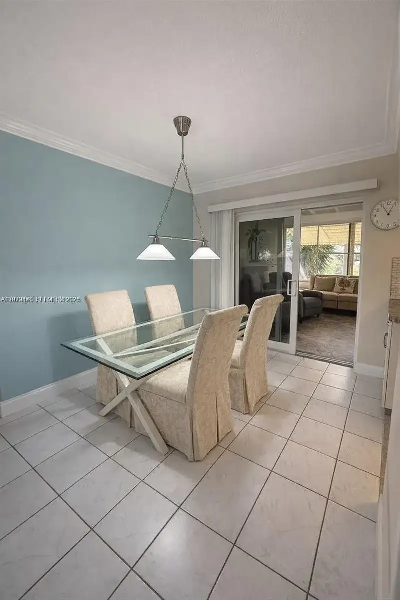 4208 NW 47th Ct, Tamarac FL 33319 photo 4