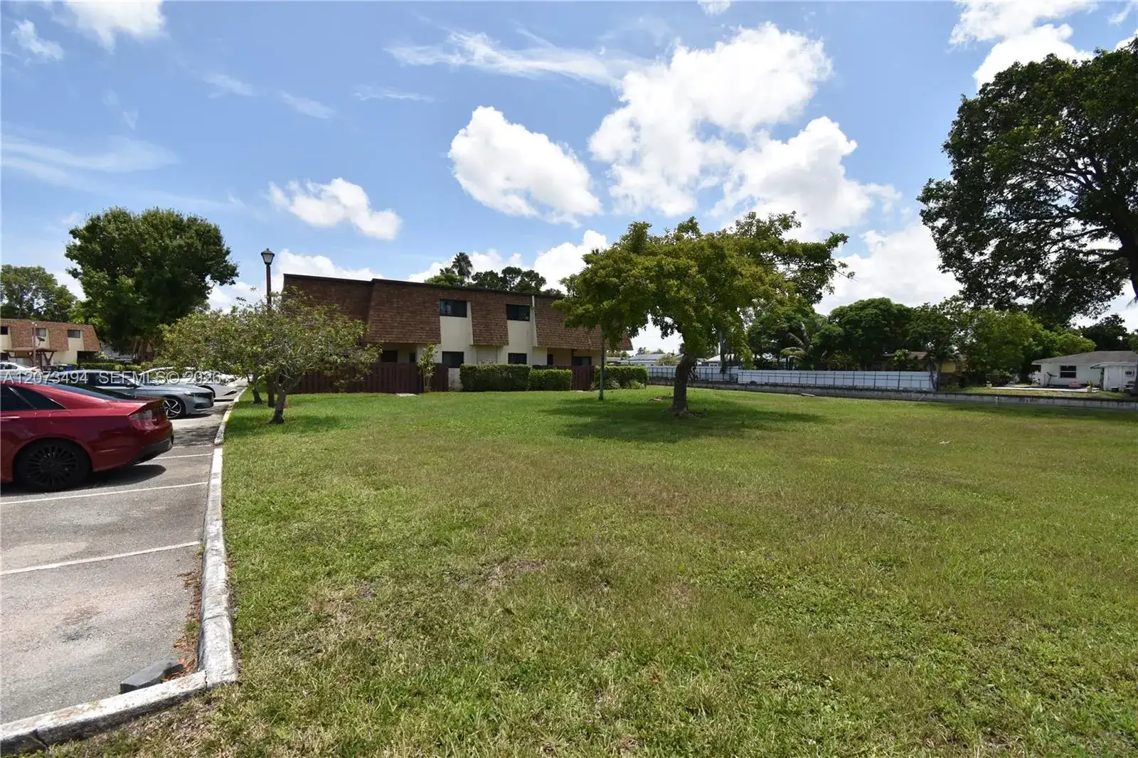 134 San Remo Blvd, North Lauderdale FL 33068 photo 2