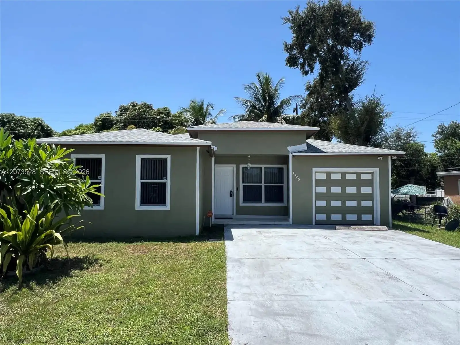 3520 NW 213th Ter, Miami Gardens FL 33056