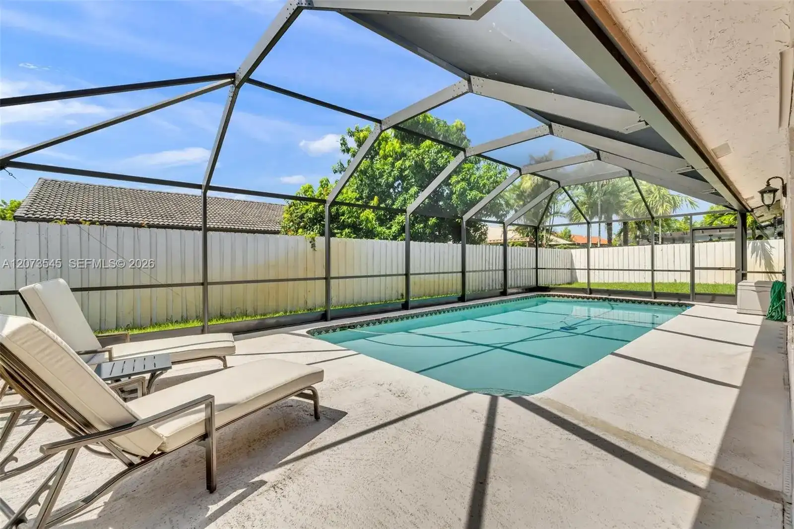 6302 NW 201st Ter, Hialeah FL 33015