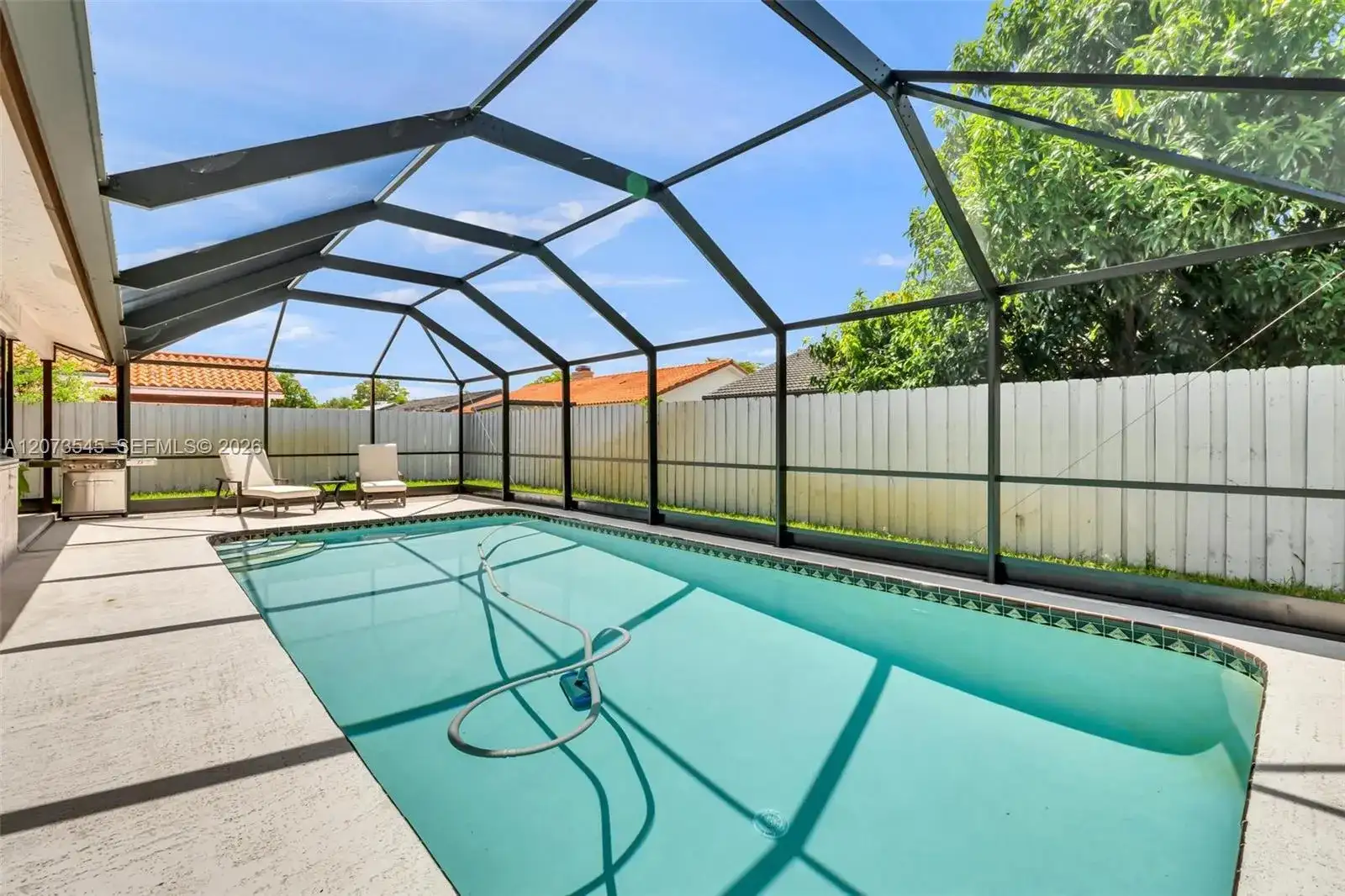 6302 NW 201st Ter, Hialeah FL 33015 photo 3