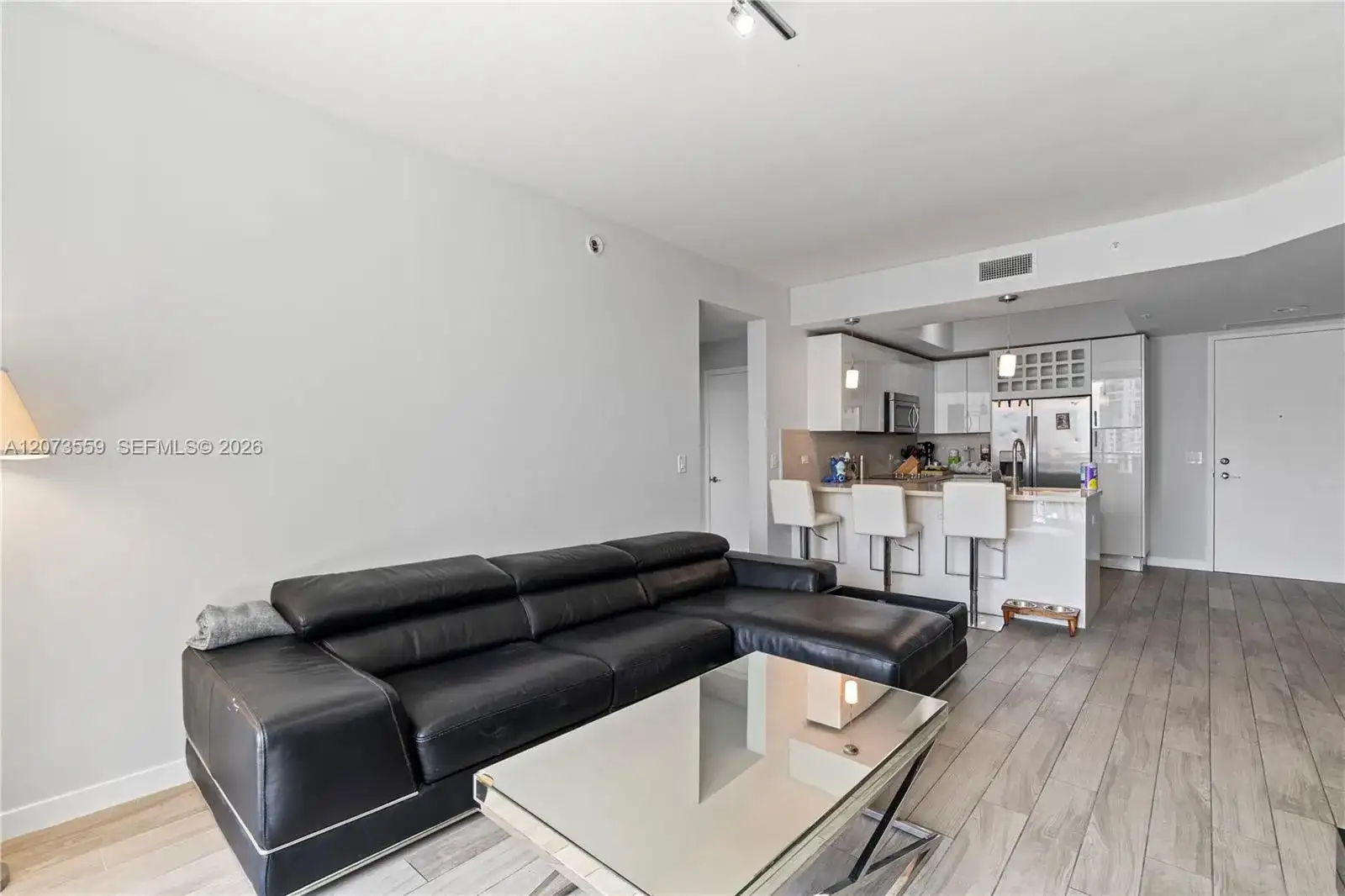 999 SW 1st Ave # 3307, Miami FL 33130 photo 4
