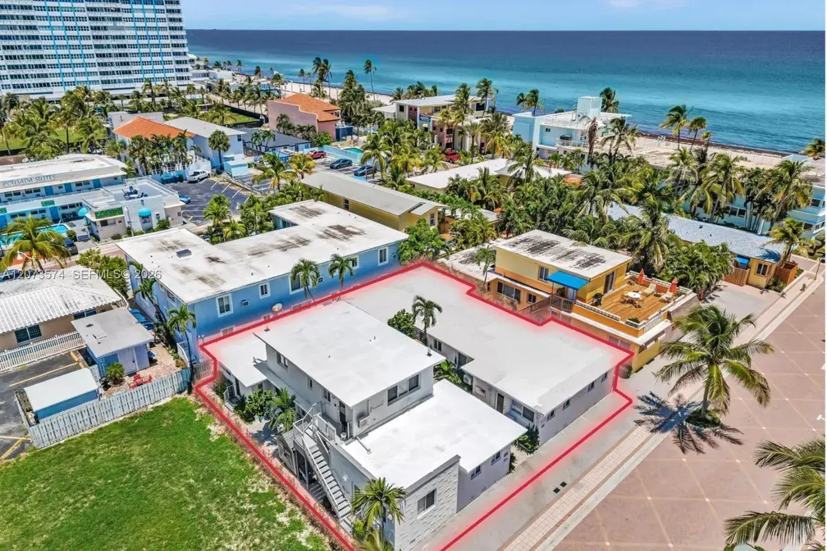 325 Harding St, Hollywood FL 33019
