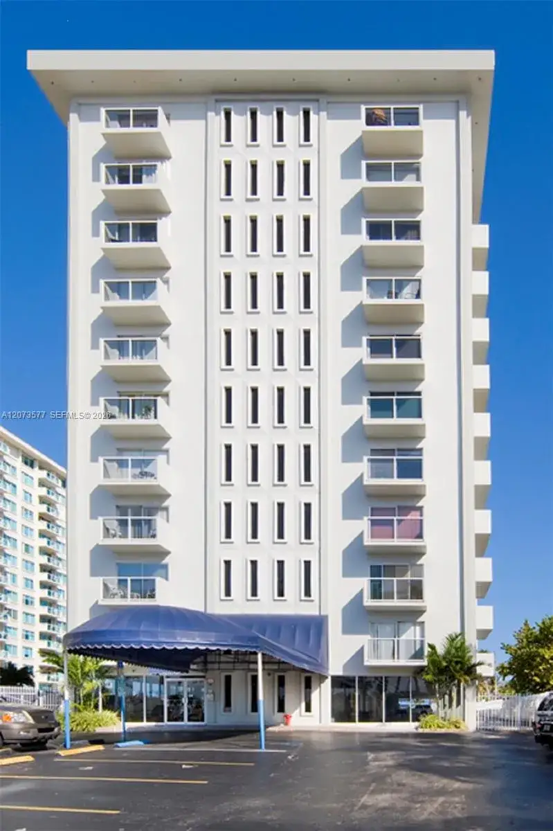 5313 Collins Ave # 404, Miami Beach FL 33140