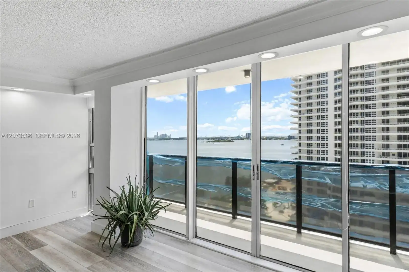 600 NE 36th St # 1404, Miami FL 33137 photo 4
