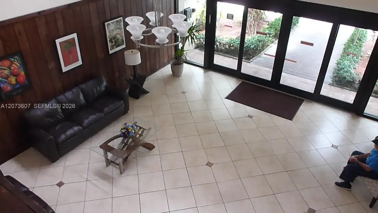 240 Lakeview Dr # 109, Weston FL 33326 photo 4