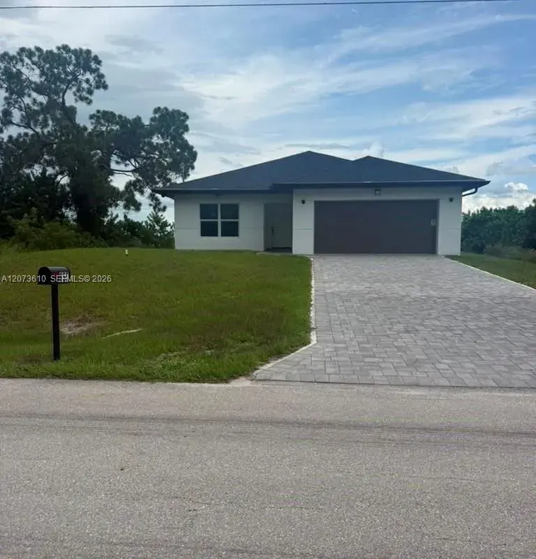 655 NAPLES AVE S, Lehigh Acres FL 33974