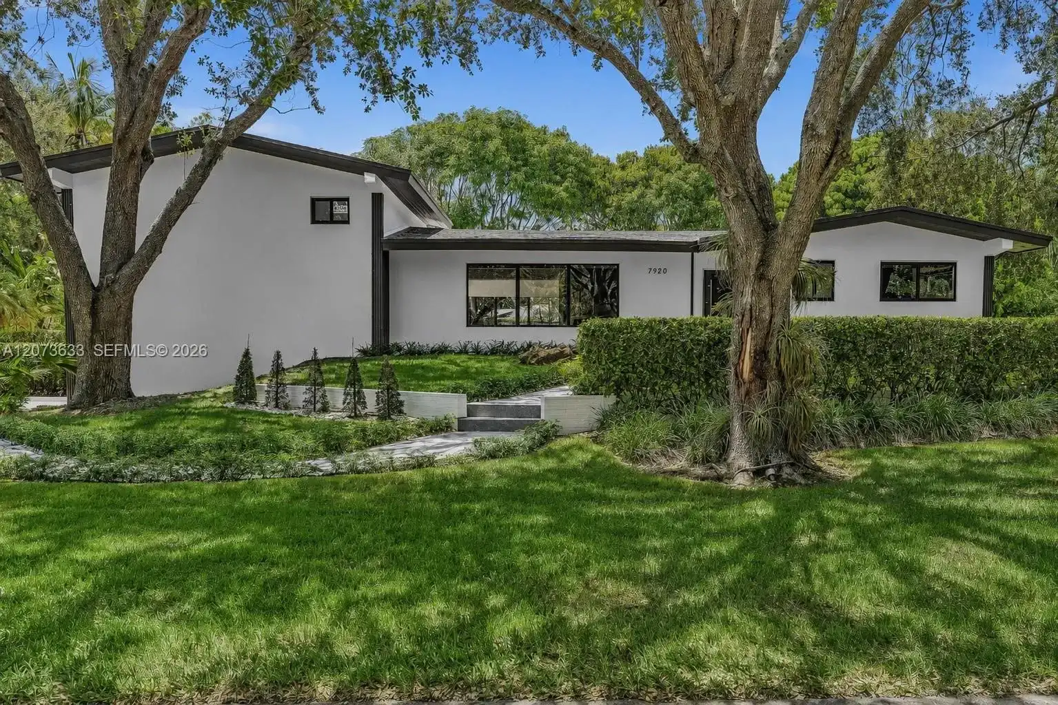 7920 SW 132nd St, Pinecrest FL 33156
