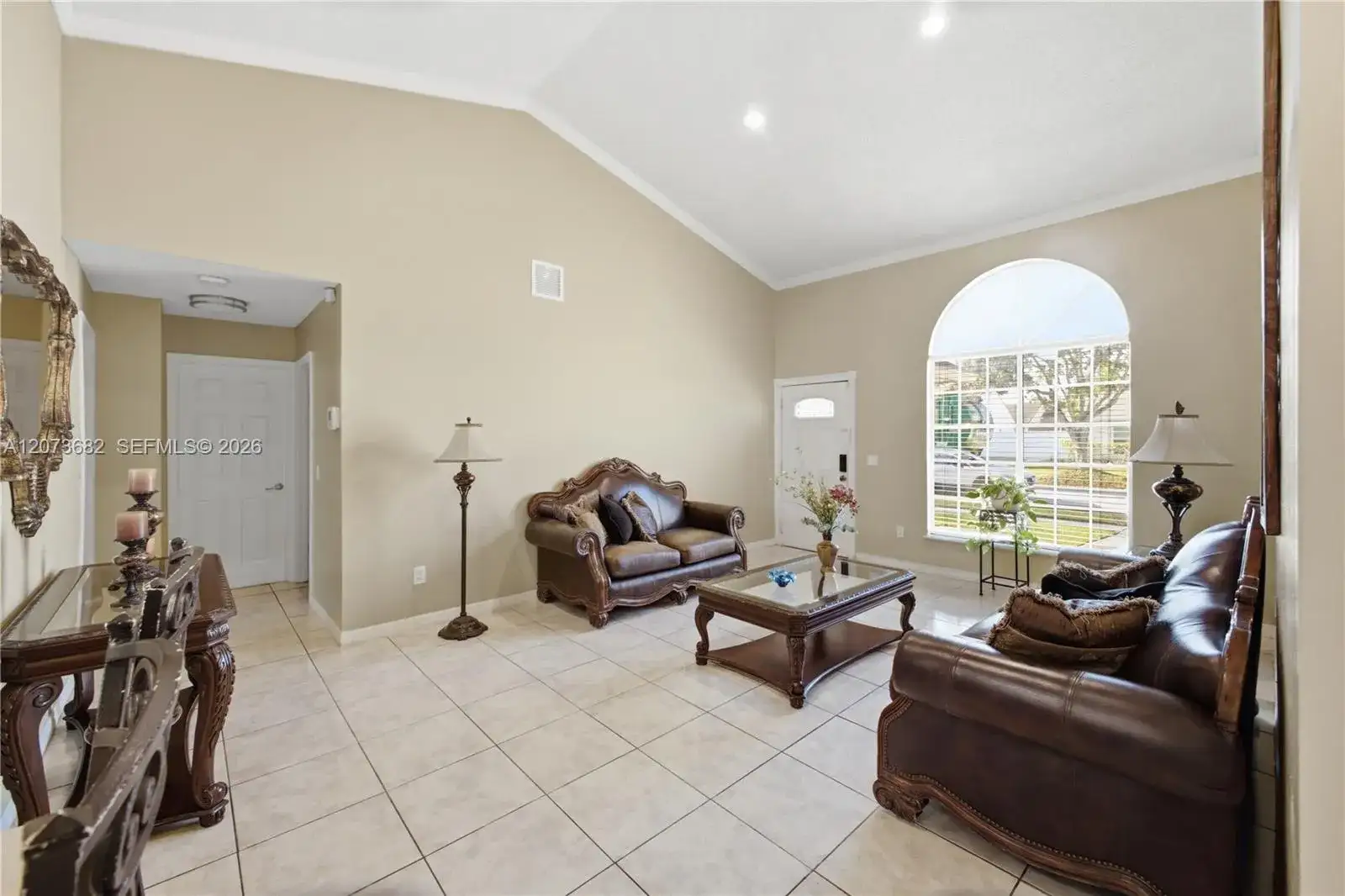 8635 SW 15th St, Pembroke Pines FL 33025 photo 3