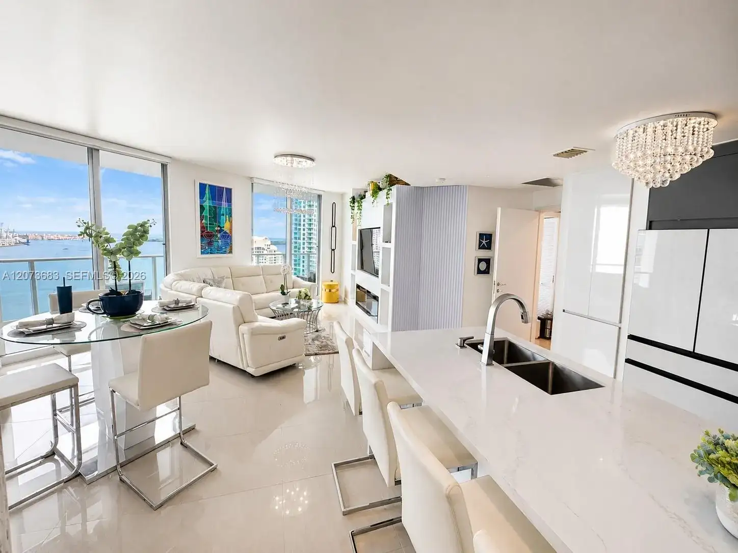 300 S Biscayne Blvd # 2910, Miami FL 33131 photo 4