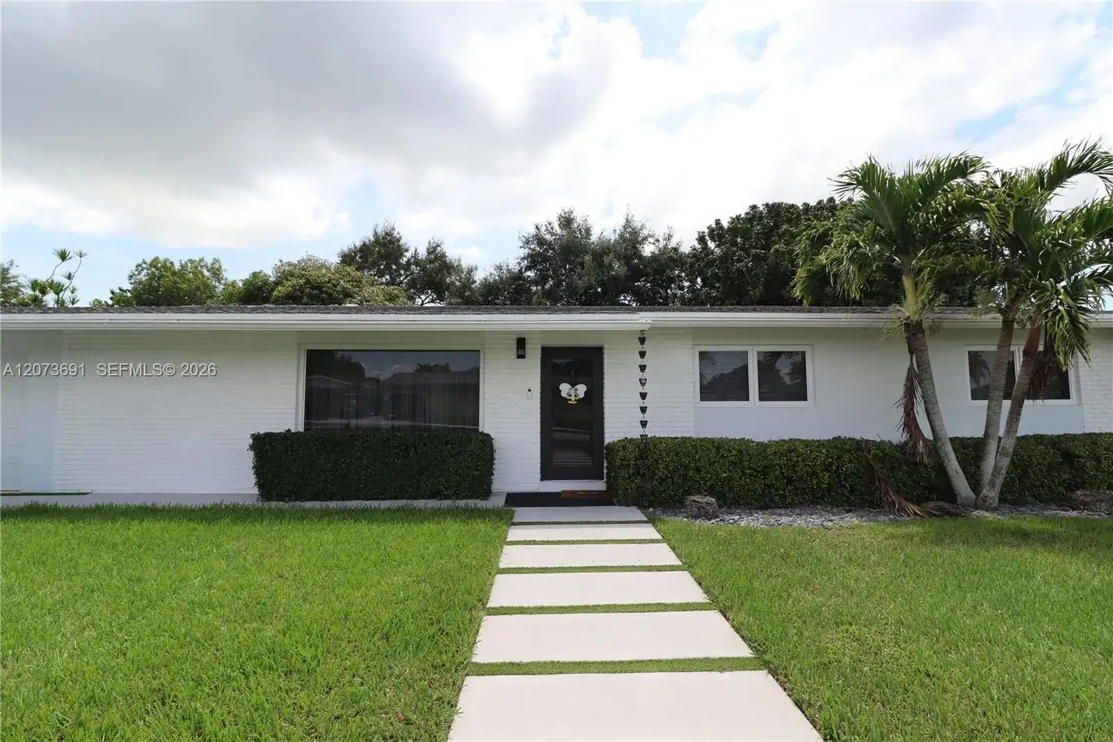 8123 SW 95th Ct, Miami FL 33173