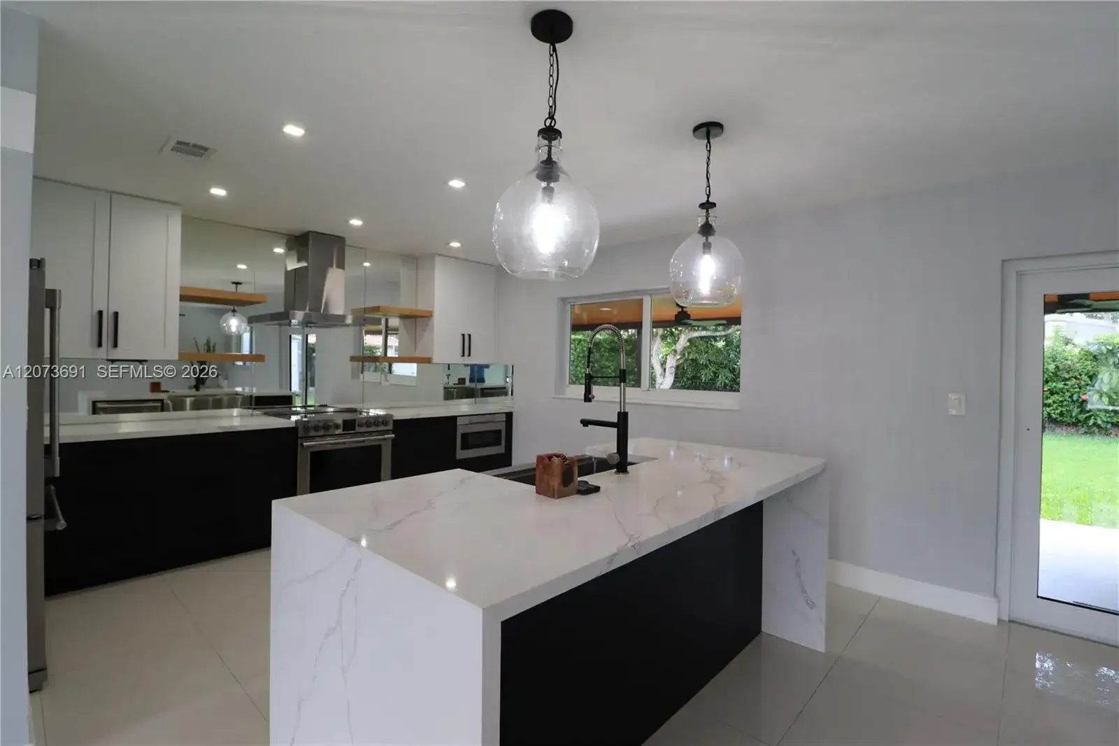 8123 SW 95th Ct, Miami FL 33173 photo 3