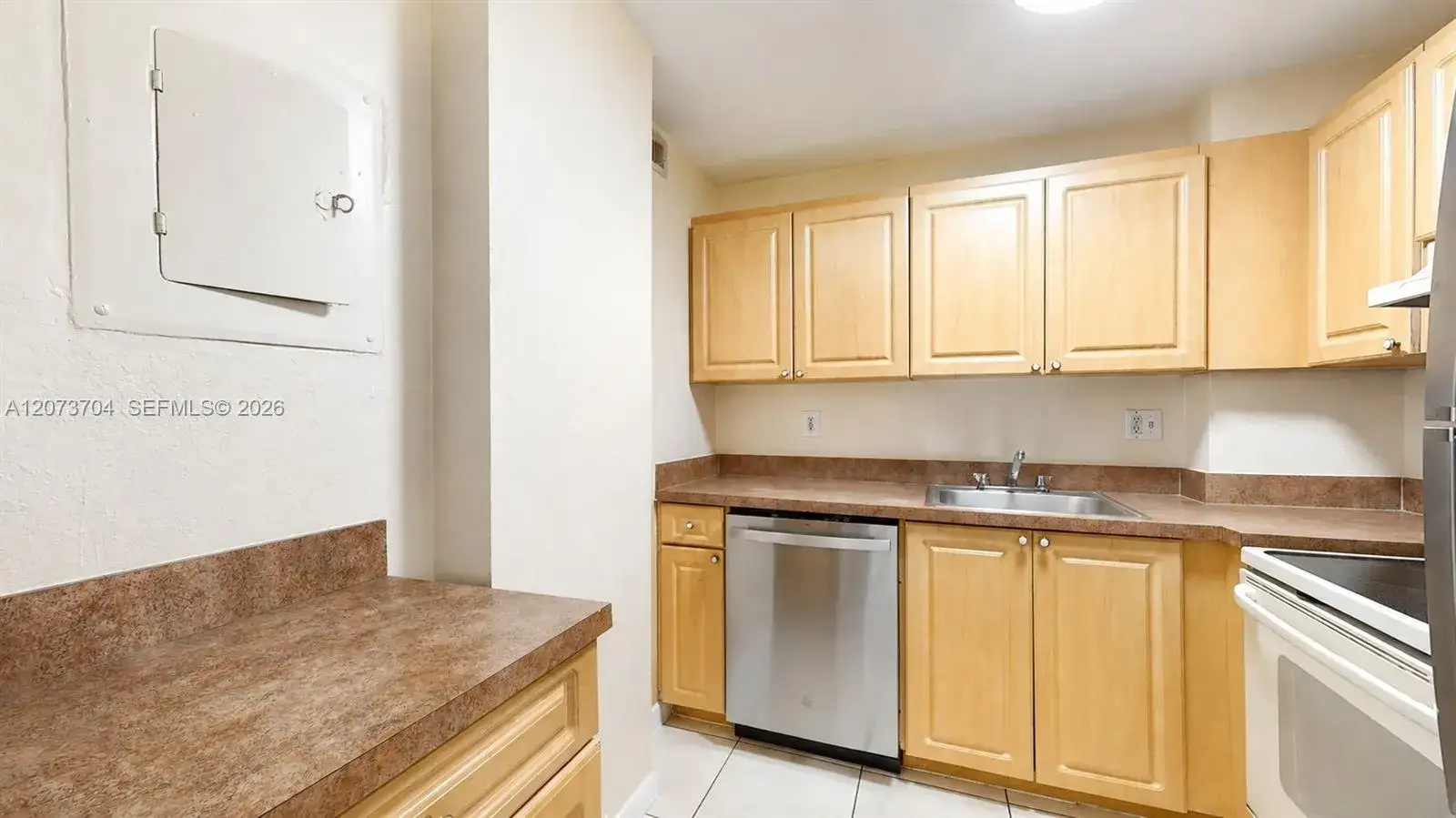 9360 Fontainebleau Blvd # 510, Miami FL 33172 photo 5