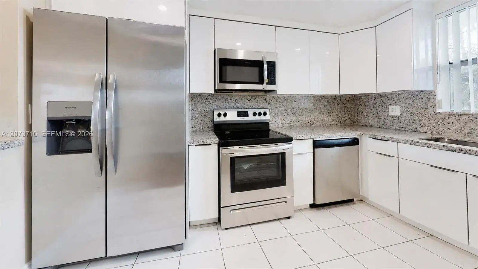 9363 Fontainebleau Blvd # H205, Miami FL 33172 photo 4