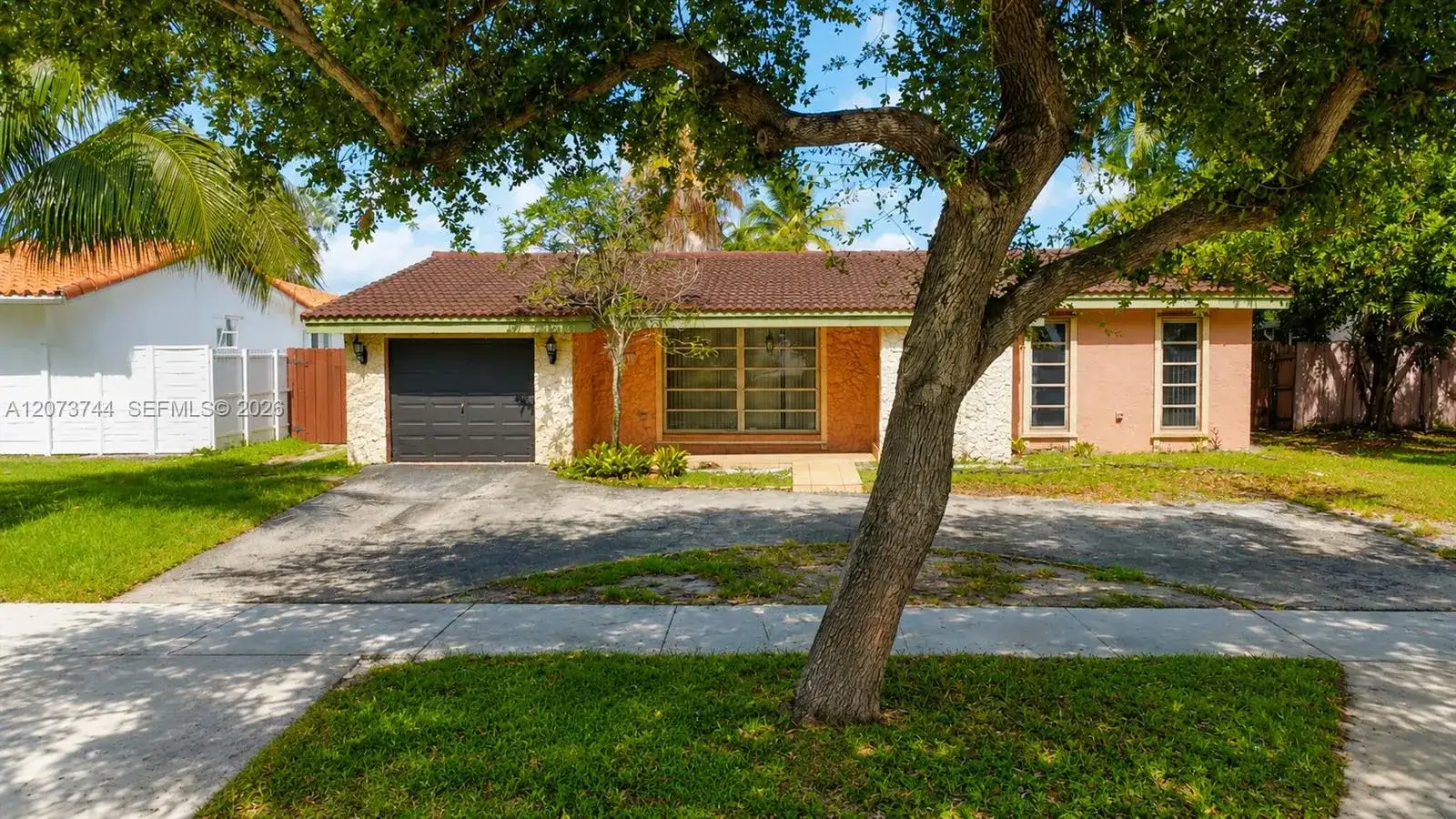 1060 N Douglas Rd, Pembroke Pines FL 33024 photo 3
