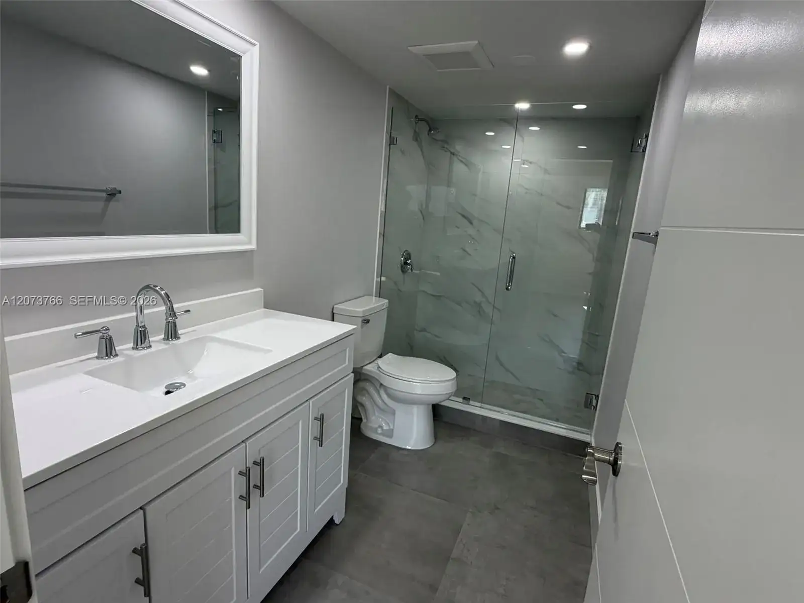 1360 W 41st St # 103, Hialeah FL 33012 photo 3