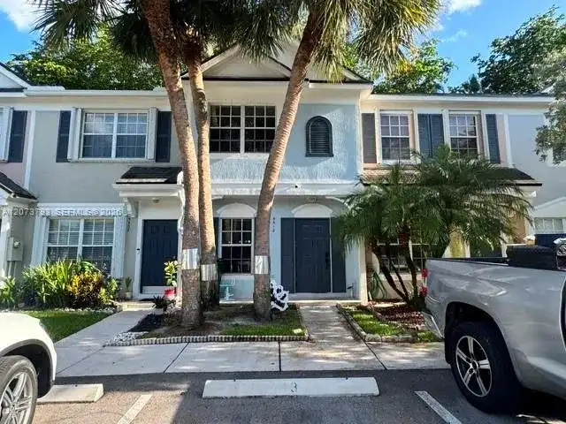 5512 Pageant Pl, Margate FL 33063