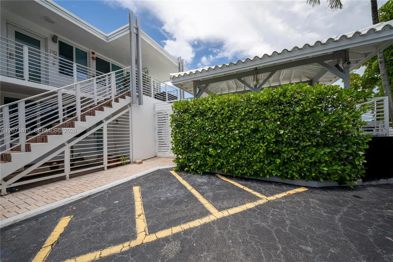 405 N Hibiscus Dr # 202, Miami Beach FL 33139