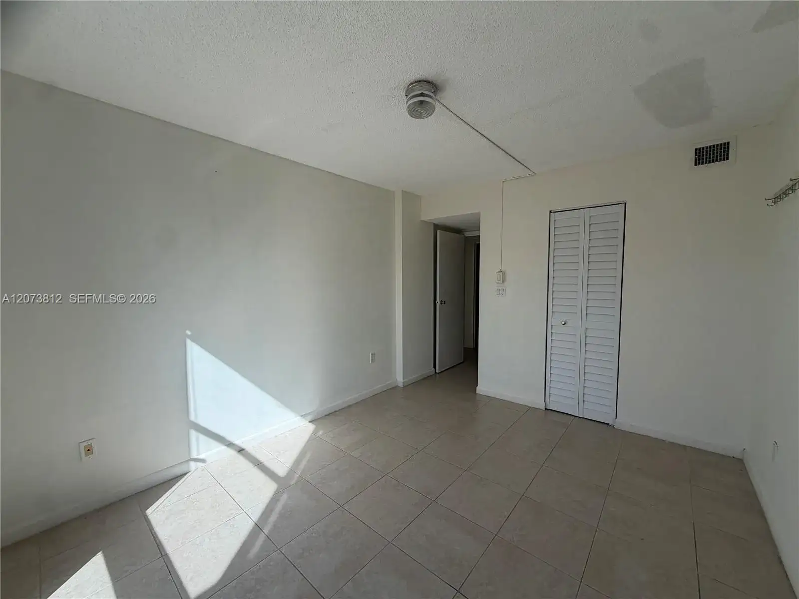 16851 NE 23rd Ave # B214, North Miami Beach FL 33160 photo 4